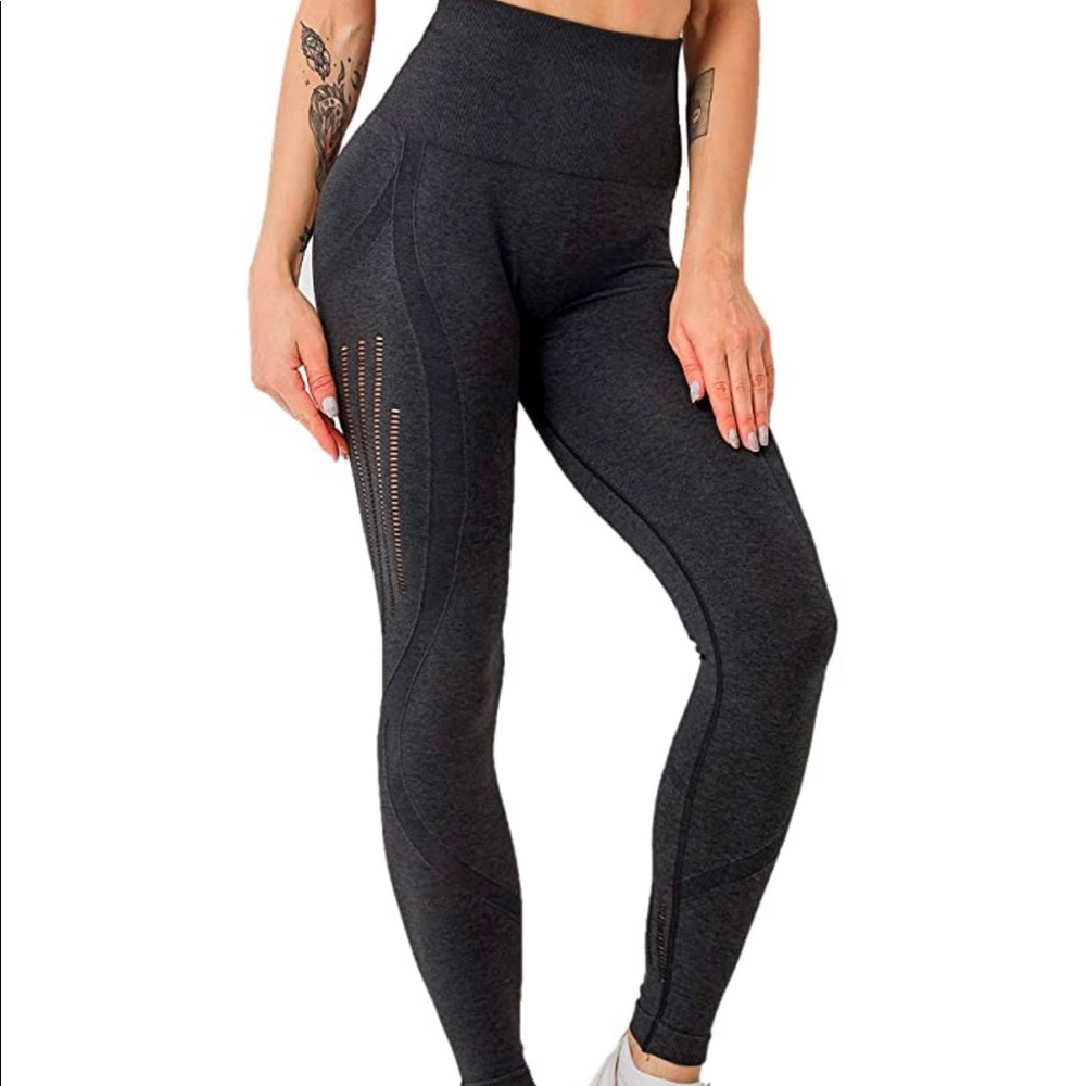 Dark grey leggings